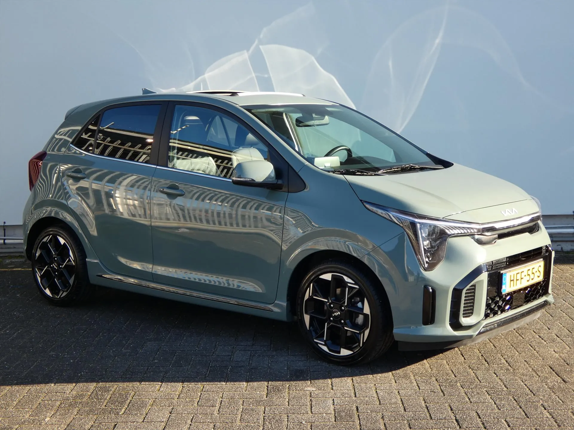 Kia Picanto met kenteken HFF-55-S – interieur