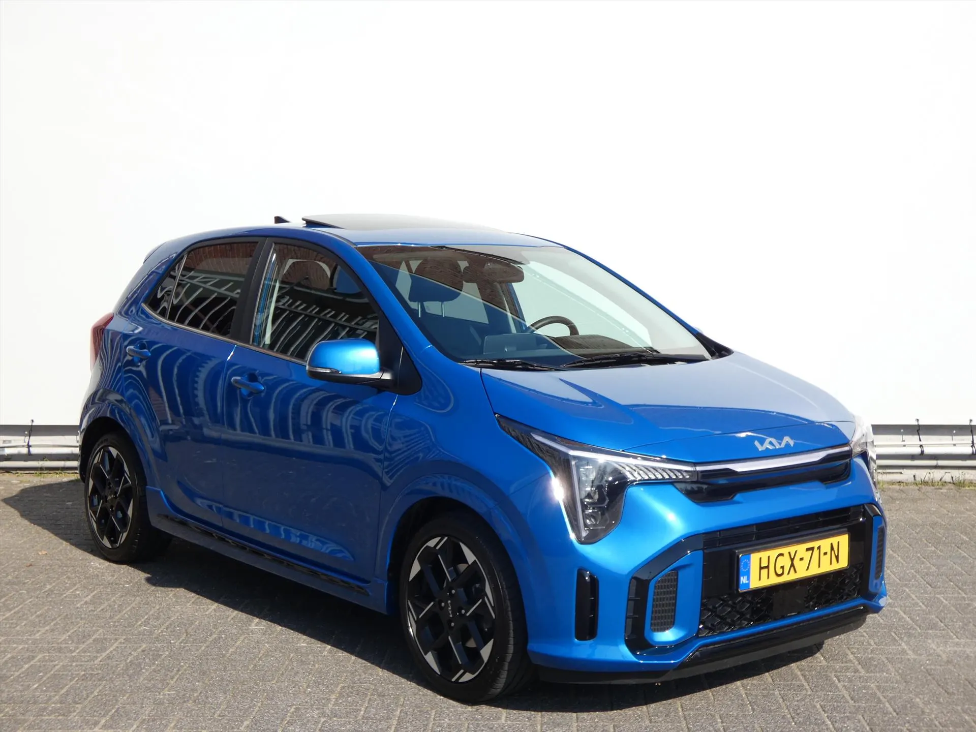 Kia Picanto met kenteken HGX-71-N – interieur