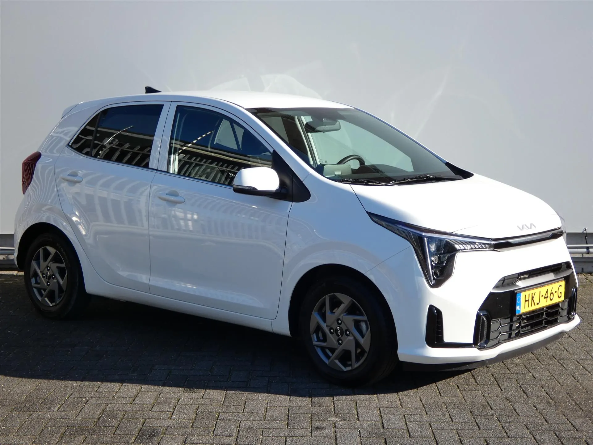 Kia Picanto met kenteken HKJ-46-G – interieur