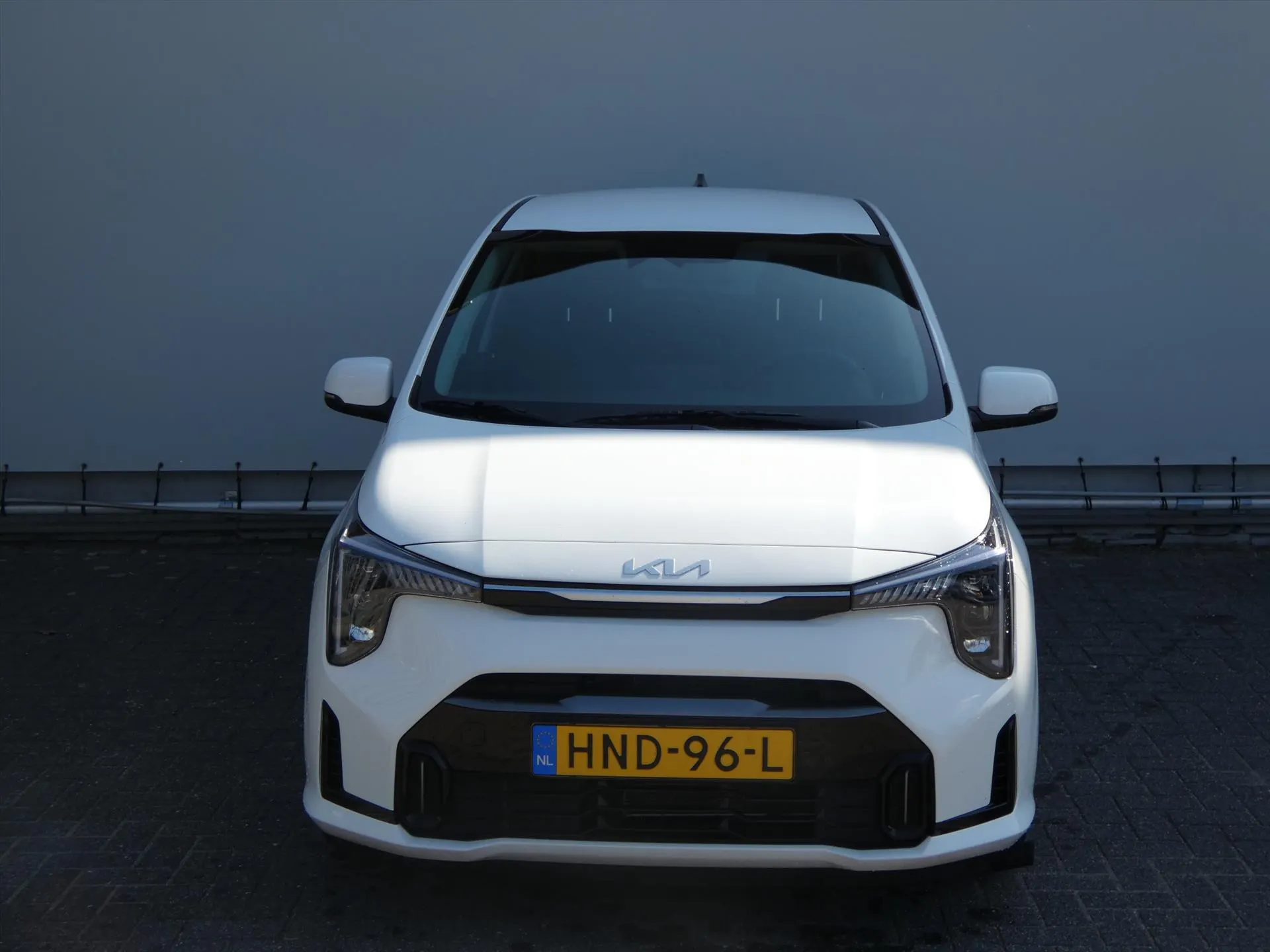 Kia Picanto met kenteken HND-96-L – achteraanzicht