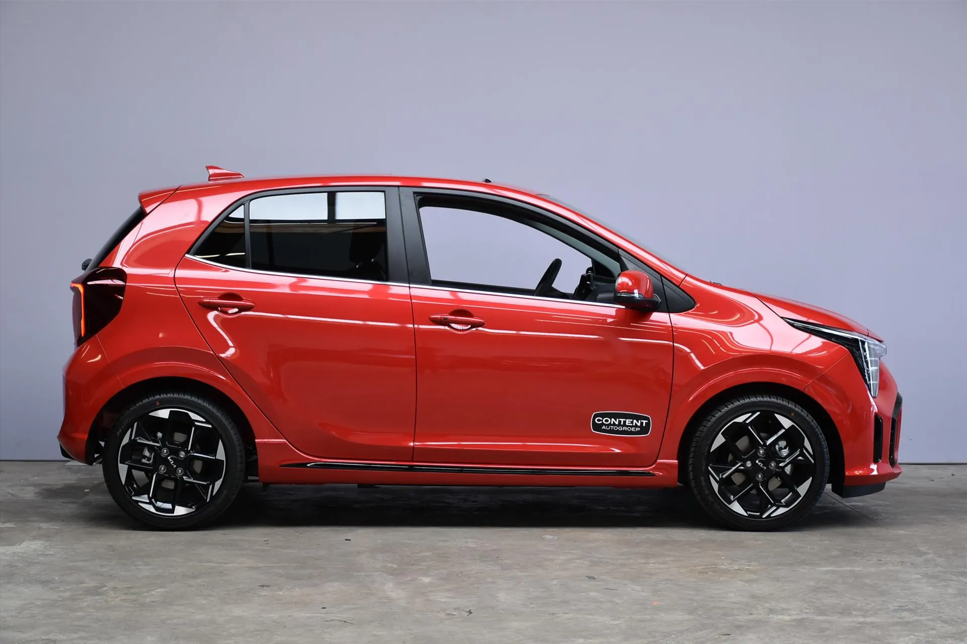 Kia Picanto met kenteken JFB-17-R – dashboard