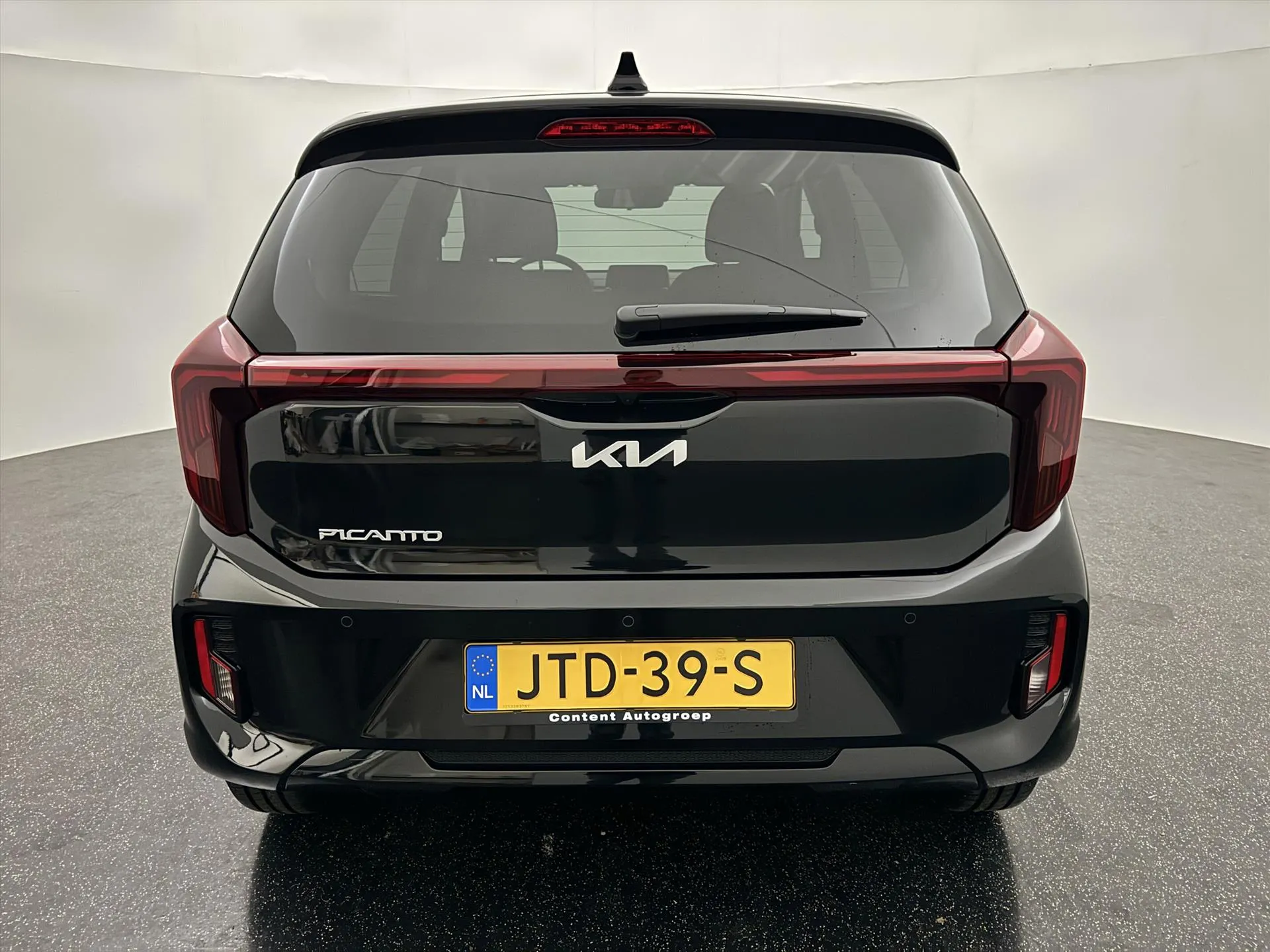 Kia Picanto met kenteken JTD-39-S – dashboard