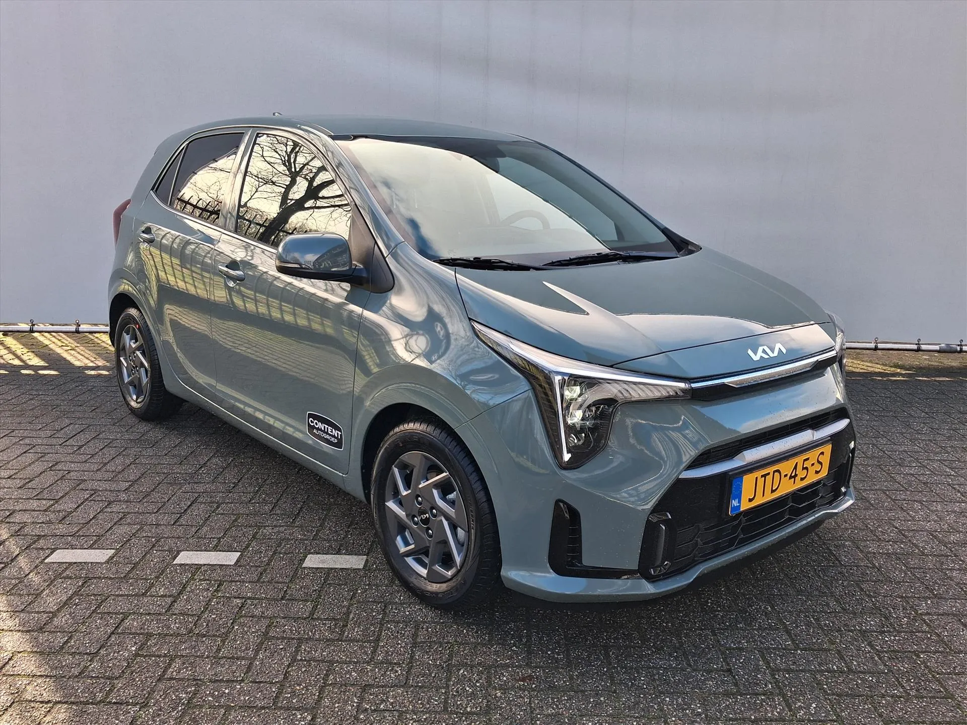 Kia Picanto met kenteken JTD-45-S – achteraanzicht