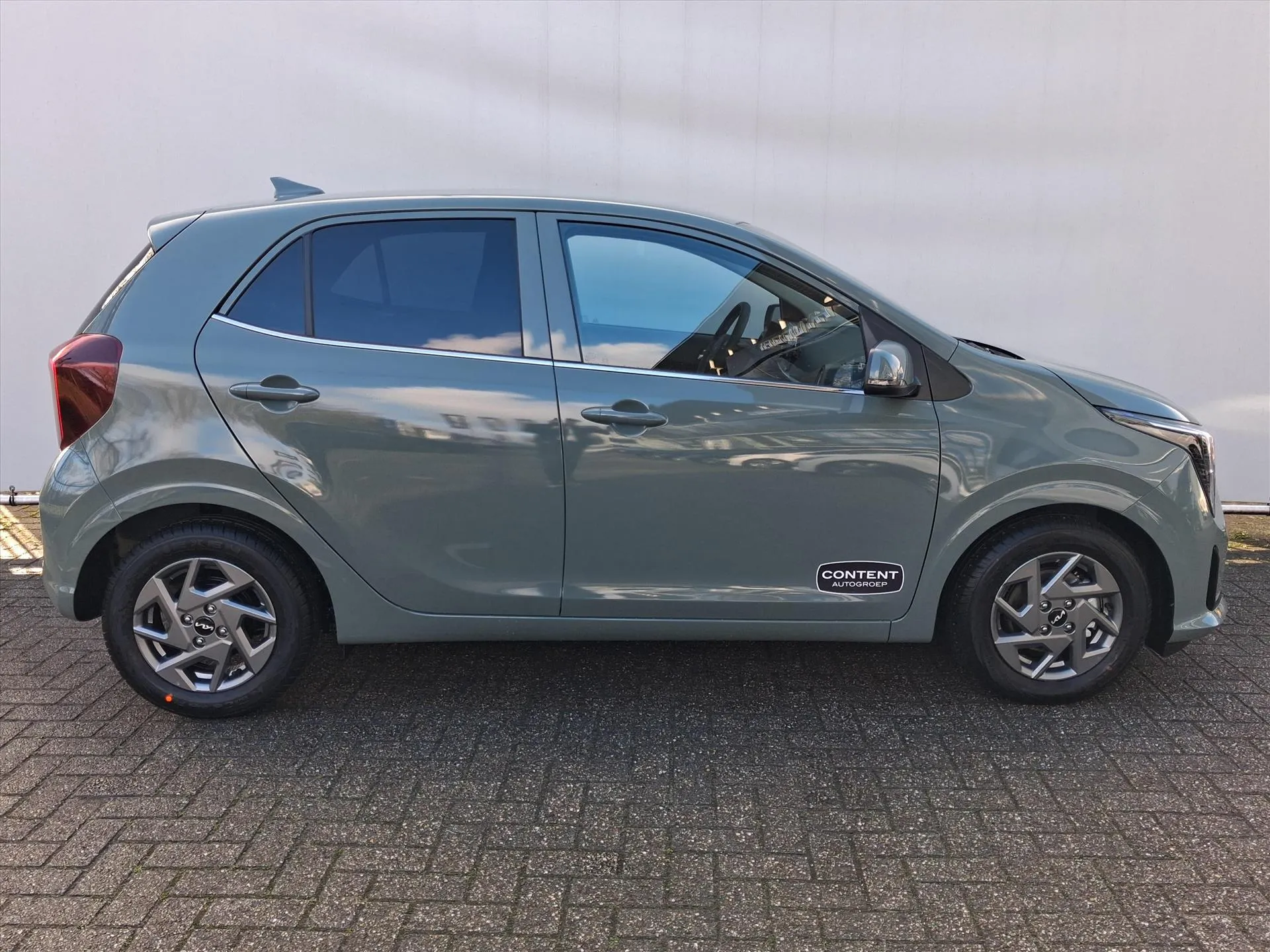 Kia Picanto met kenteken JTD-45-S – interieur