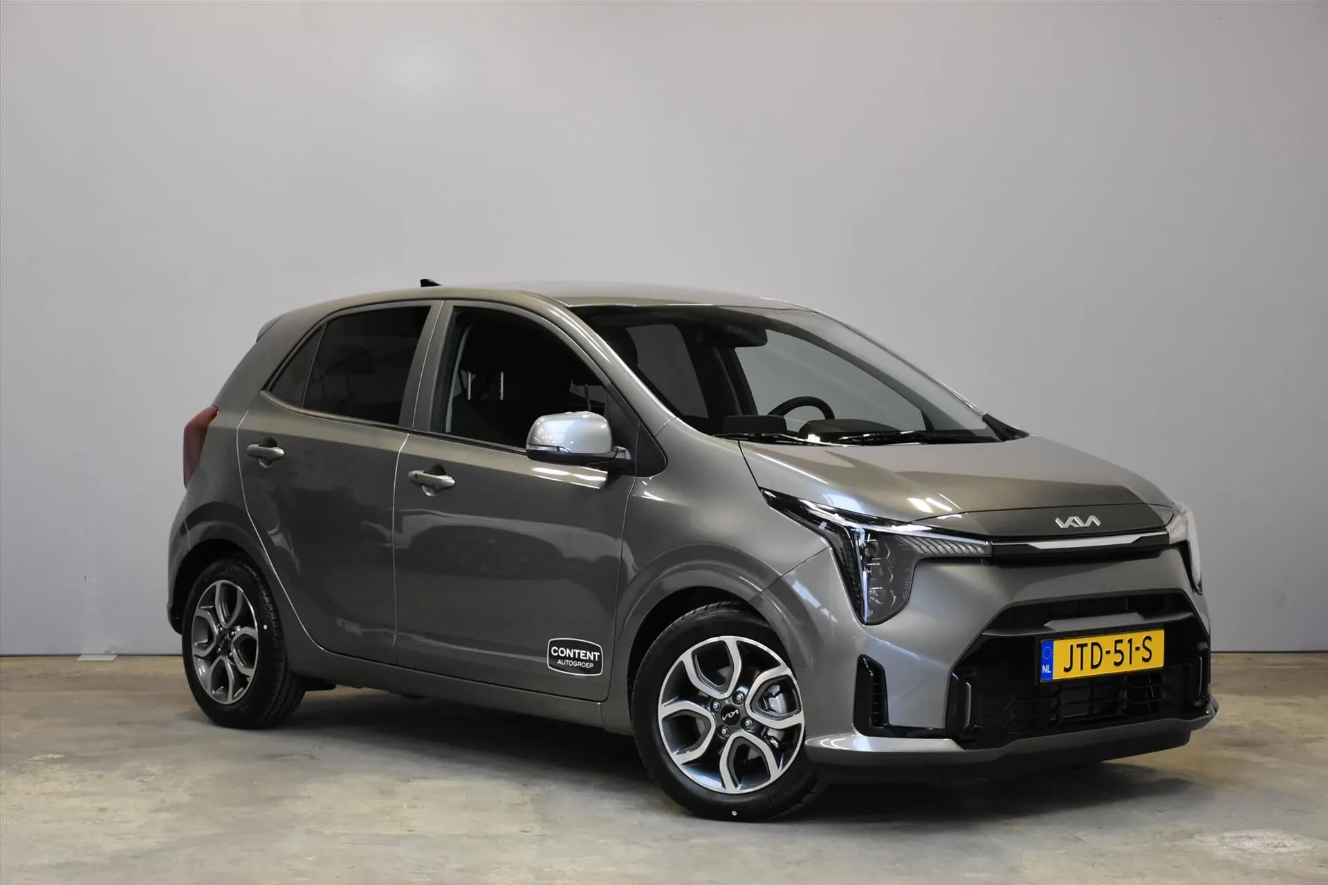 Kia Picanto met kenteken JTD-51-S – interieur