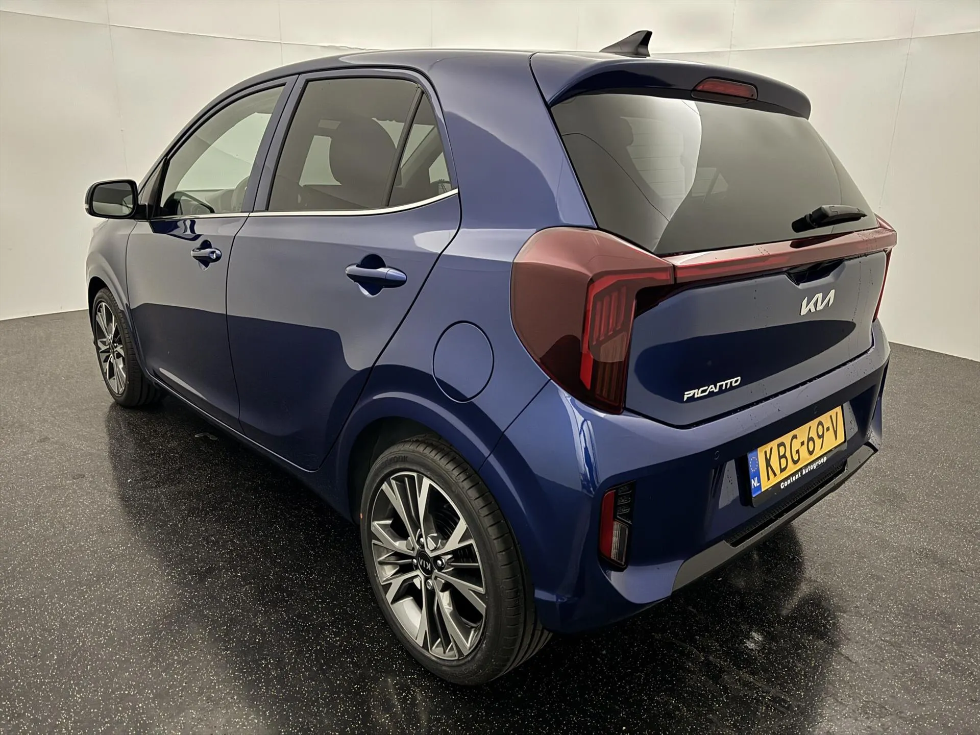 Kia Picanto met kenteken KBG-69-V – interieur