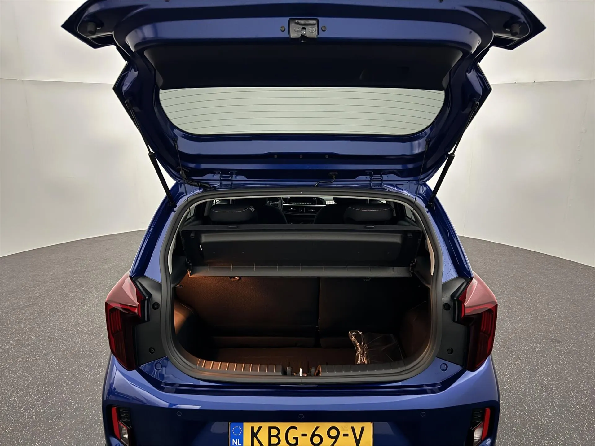 Kia Picanto met kenteken KBG-69-V – detailfoto