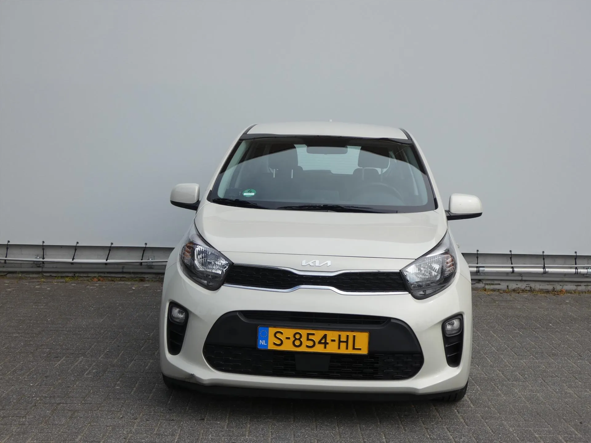 Kia Picanto met kenteken S-854-HL – achteraanzicht