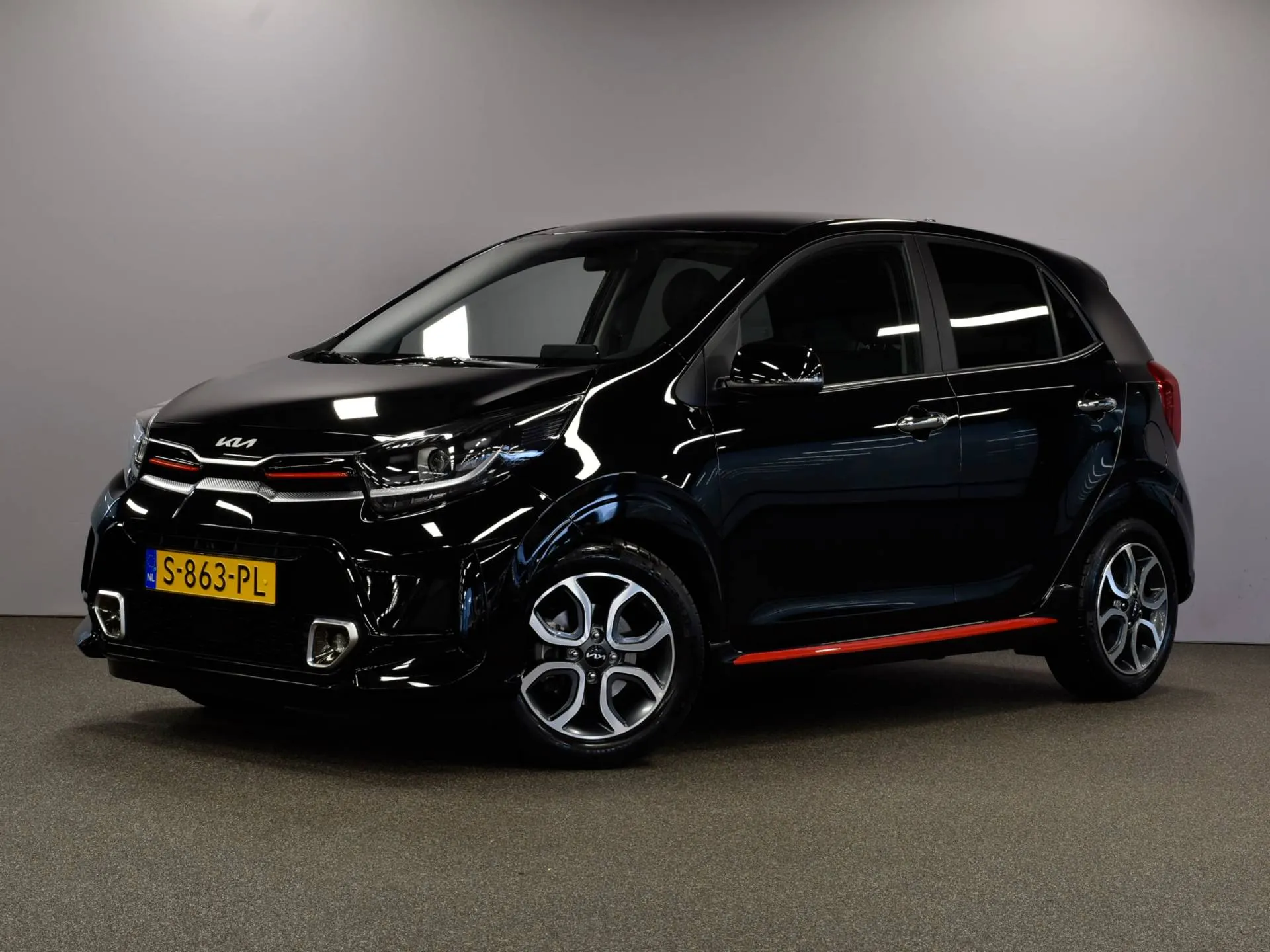 Kia Picanto met kenteken S-863-PL – vooraanzicht