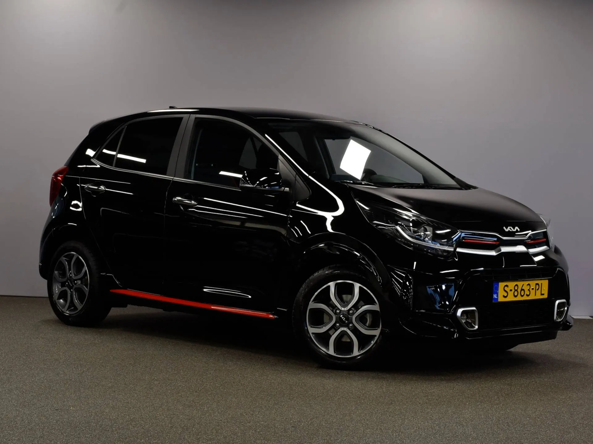 Kia Picanto met kenteken S-863-PL – interieur