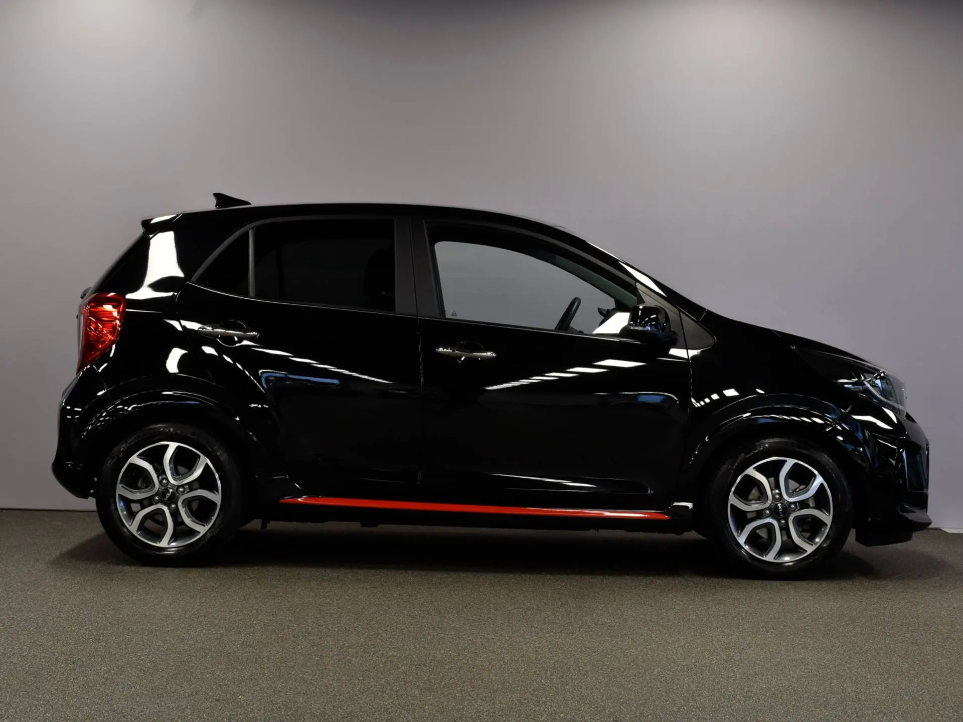 Kia Picanto met kenteken S-863-PL – dashboard
