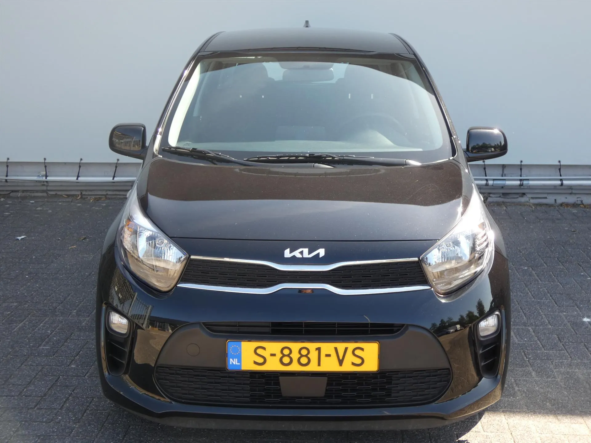 Kia Picanto met kenteken S-881-VS – achteraanzicht