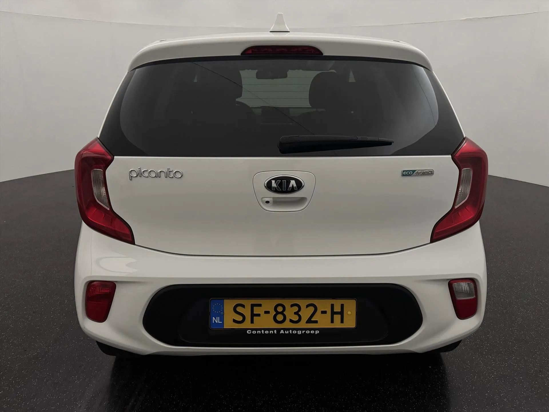 Kia Picanto met kenteken SF-832-H – detailfoto