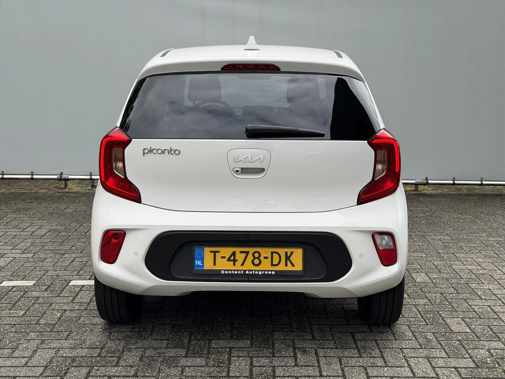 Kia Picanto met kenteken T-478-DK – dashboard