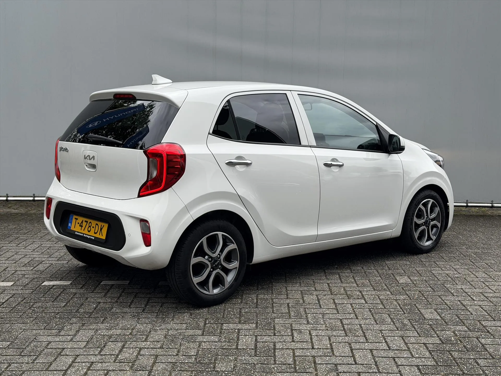 Kia Picanto met kenteken T-478-DK – detailfoto