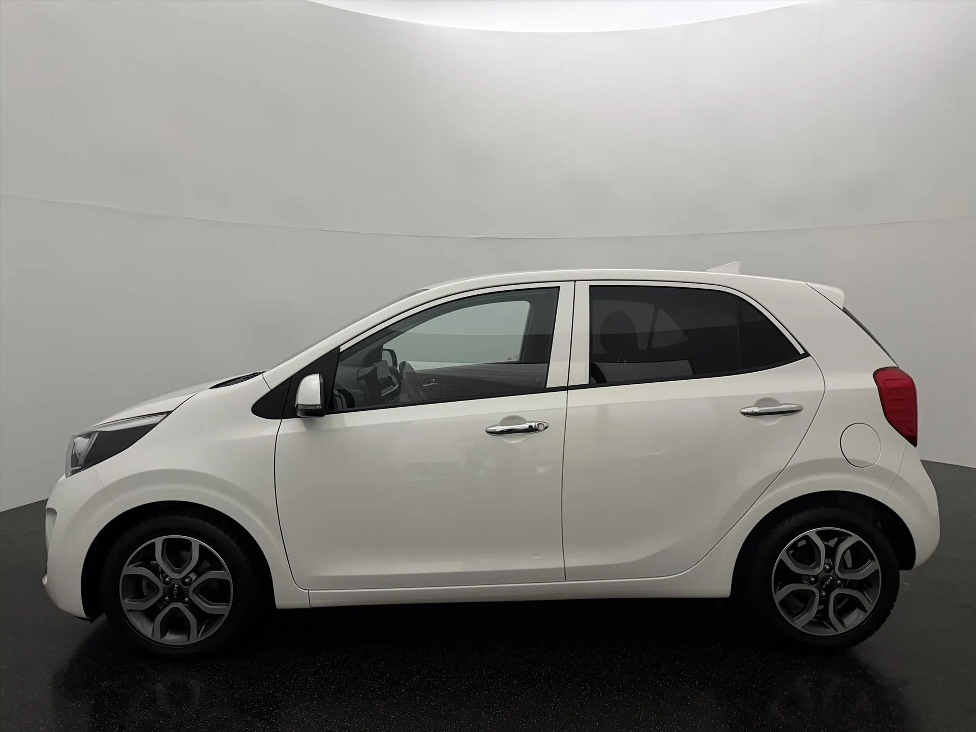 Kia Picanto met kenteken T-958-BX – achteraanzicht