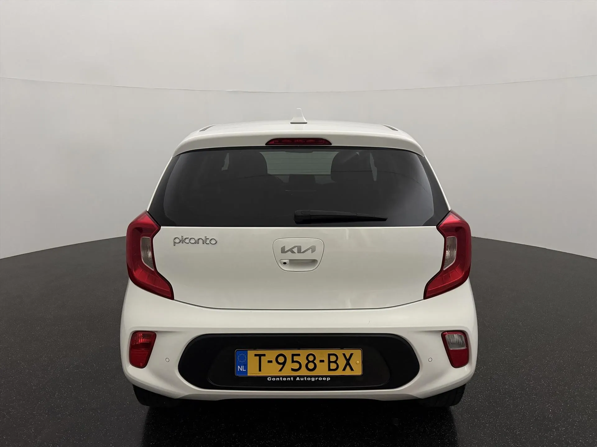 Kia Picanto met kenteken T-958-BX – dashboard
