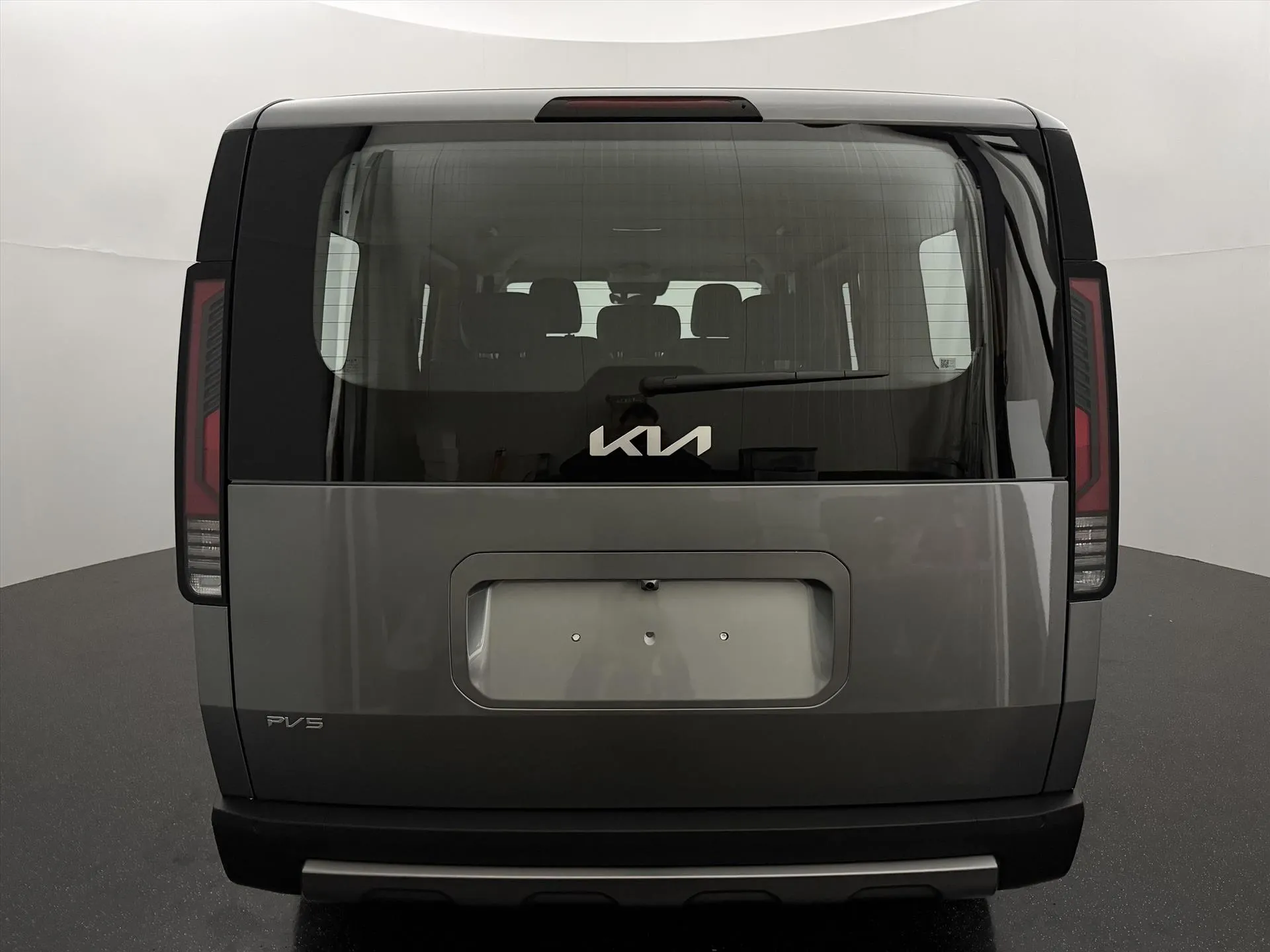 Kia PV5 met kenteken 73535 – detailfoto