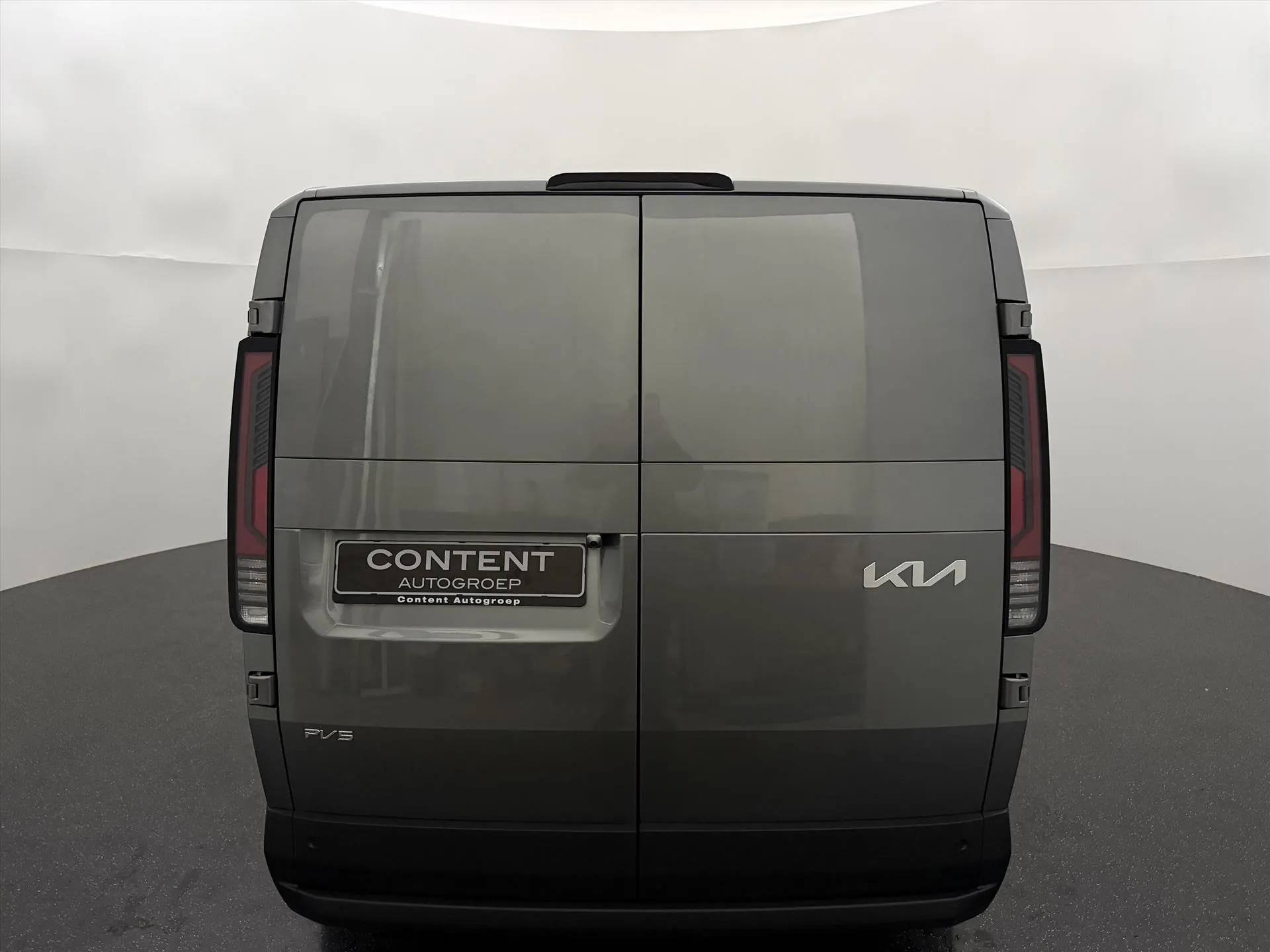 Kia PV5 met kenteken 73794 – detailfoto