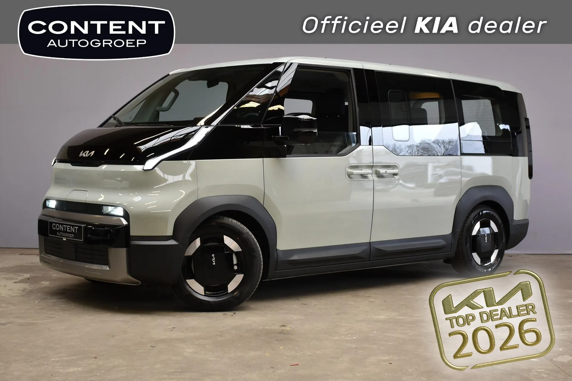 Kia PV5 met kenteken 76211 – vooraanzicht