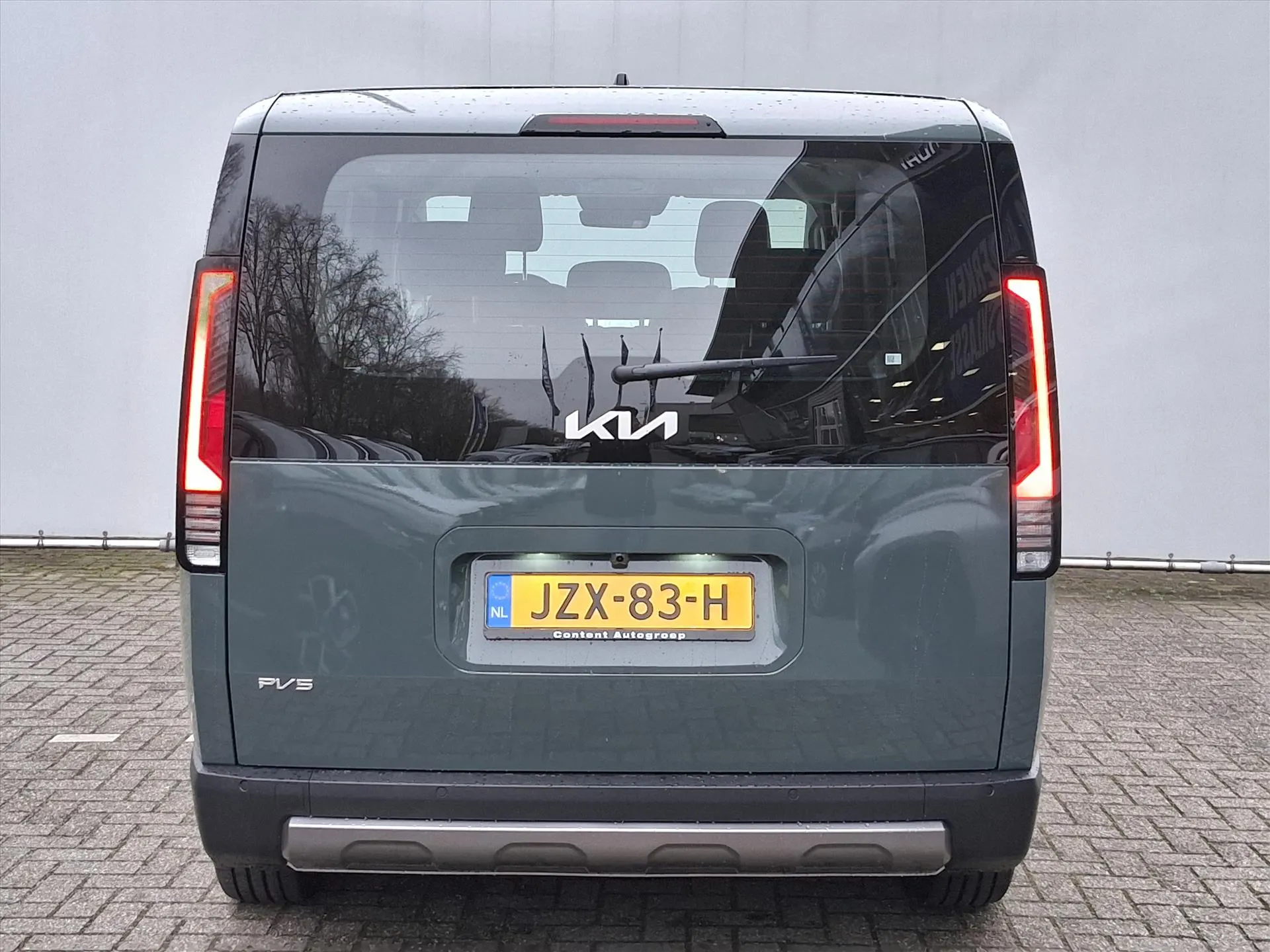 Kia PV5 met kenteken JZX-83-H – dashboard