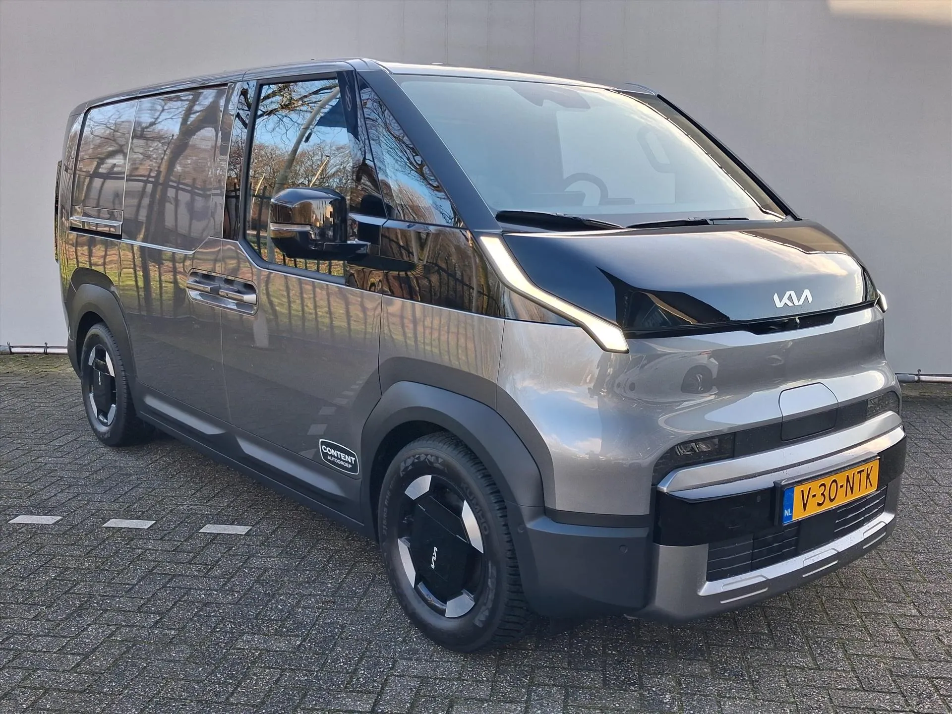 Kia PV5 met kenteken V-30-NTK – achteraanzicht