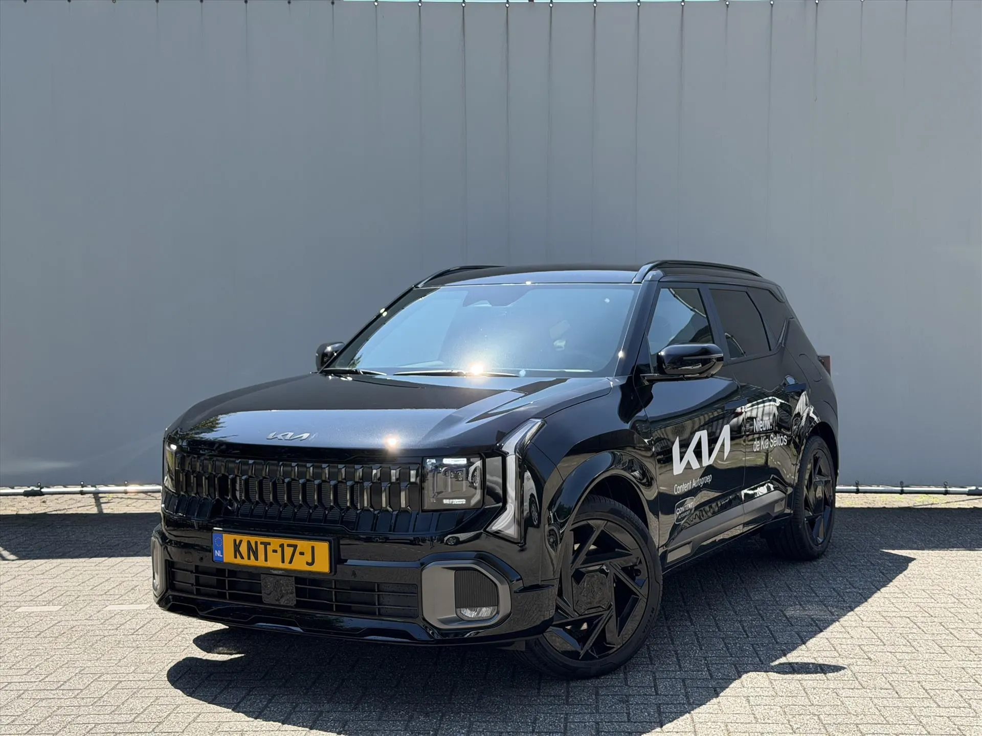 Kia Seltos met kenteken KNT-17-J – vooraanzicht