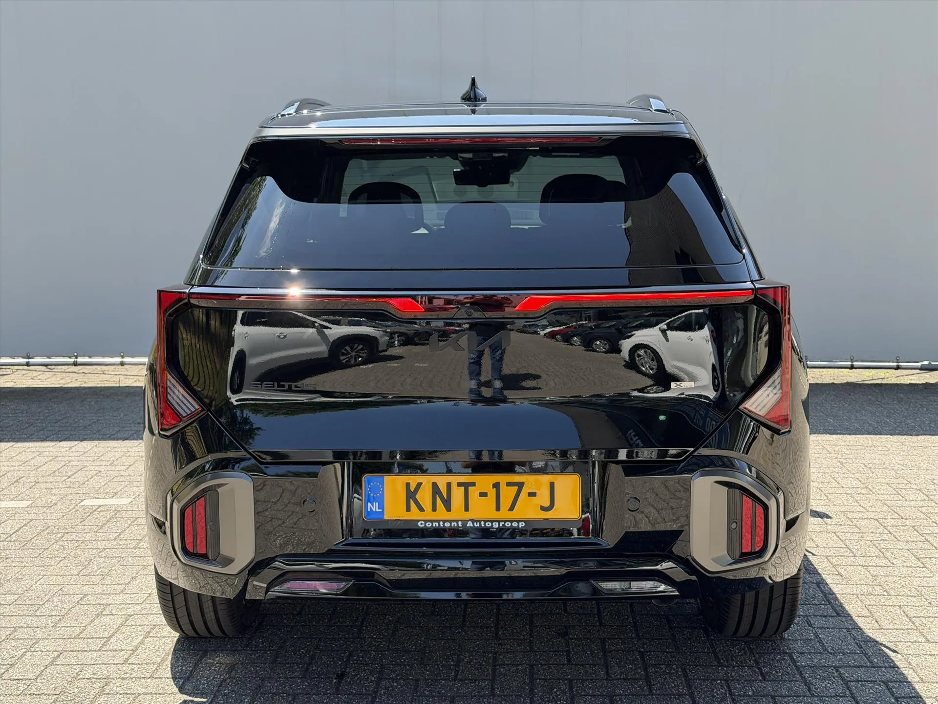 Kia Seltos met kenteken KNT-17-J – dashboard