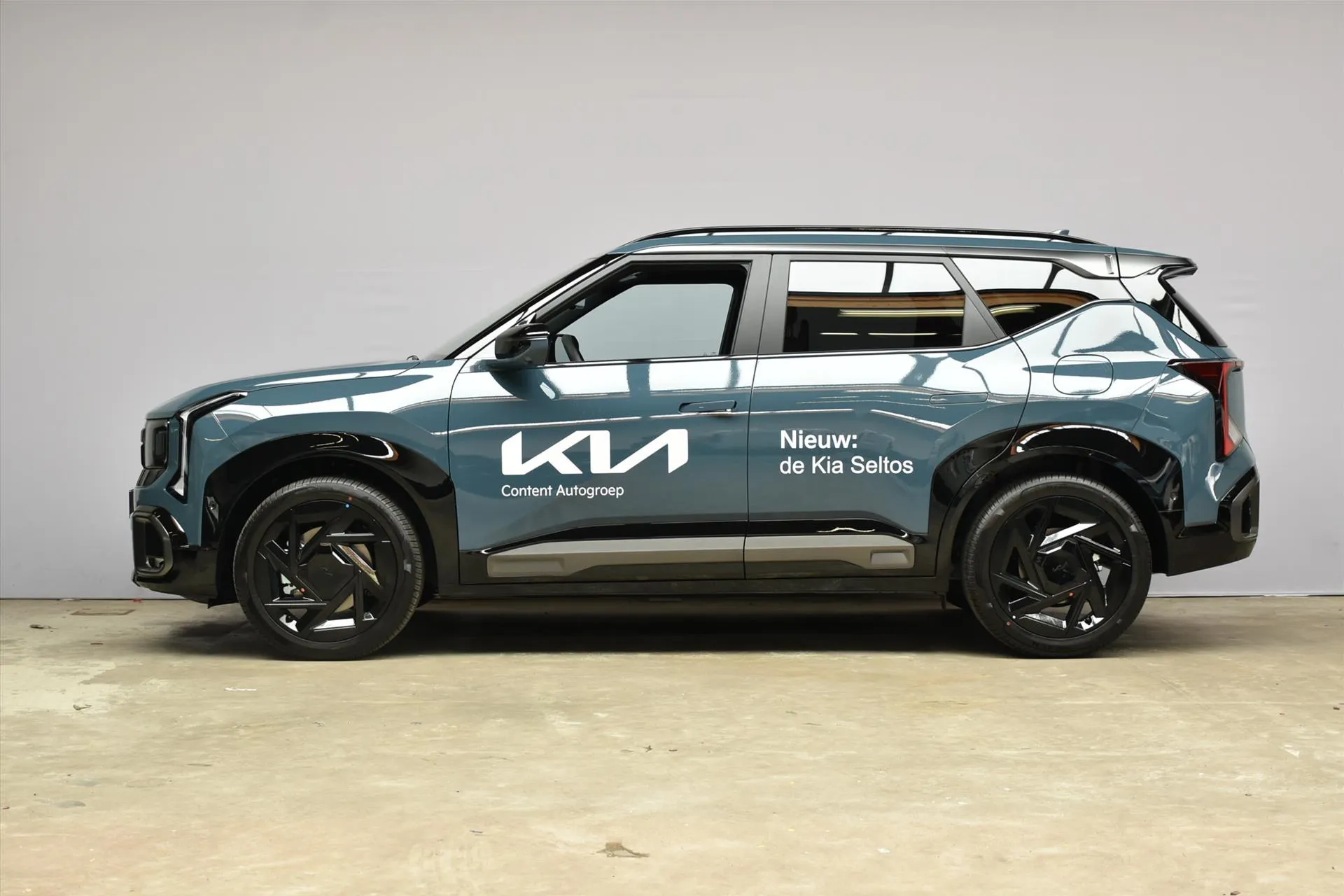 Kia Seltos met kenteken KNX-38-G – achteraanzicht