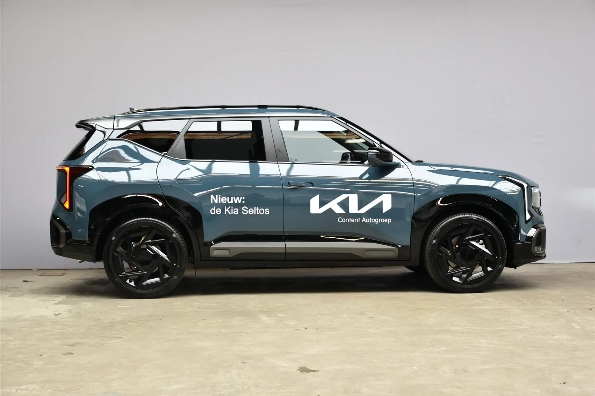 Kia Seltos met kenteken KNX-38-G – detailfoto