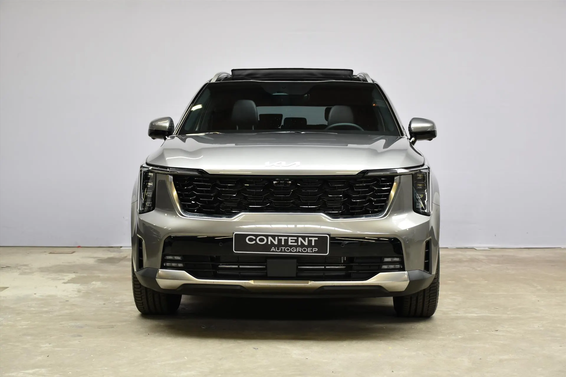 Kia Sorento met kenteken 69076 – interieur