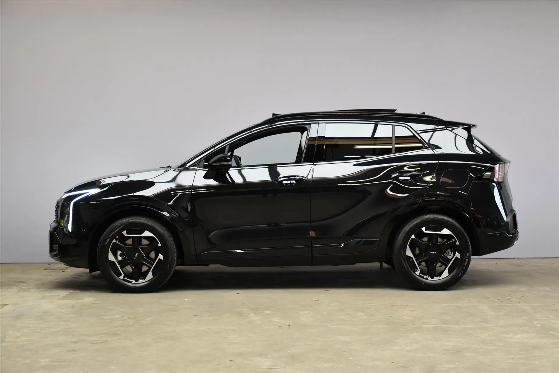 Kia Sportage met kenteken 72197 – achteraanzicht