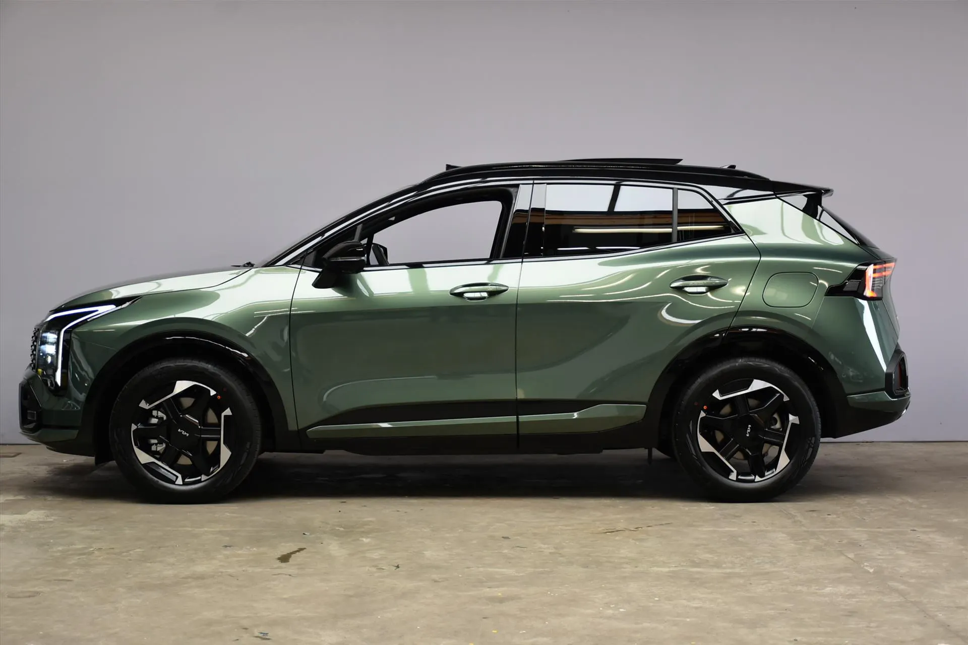 Kia Sportage met kenteken 72198 – achteraanzicht