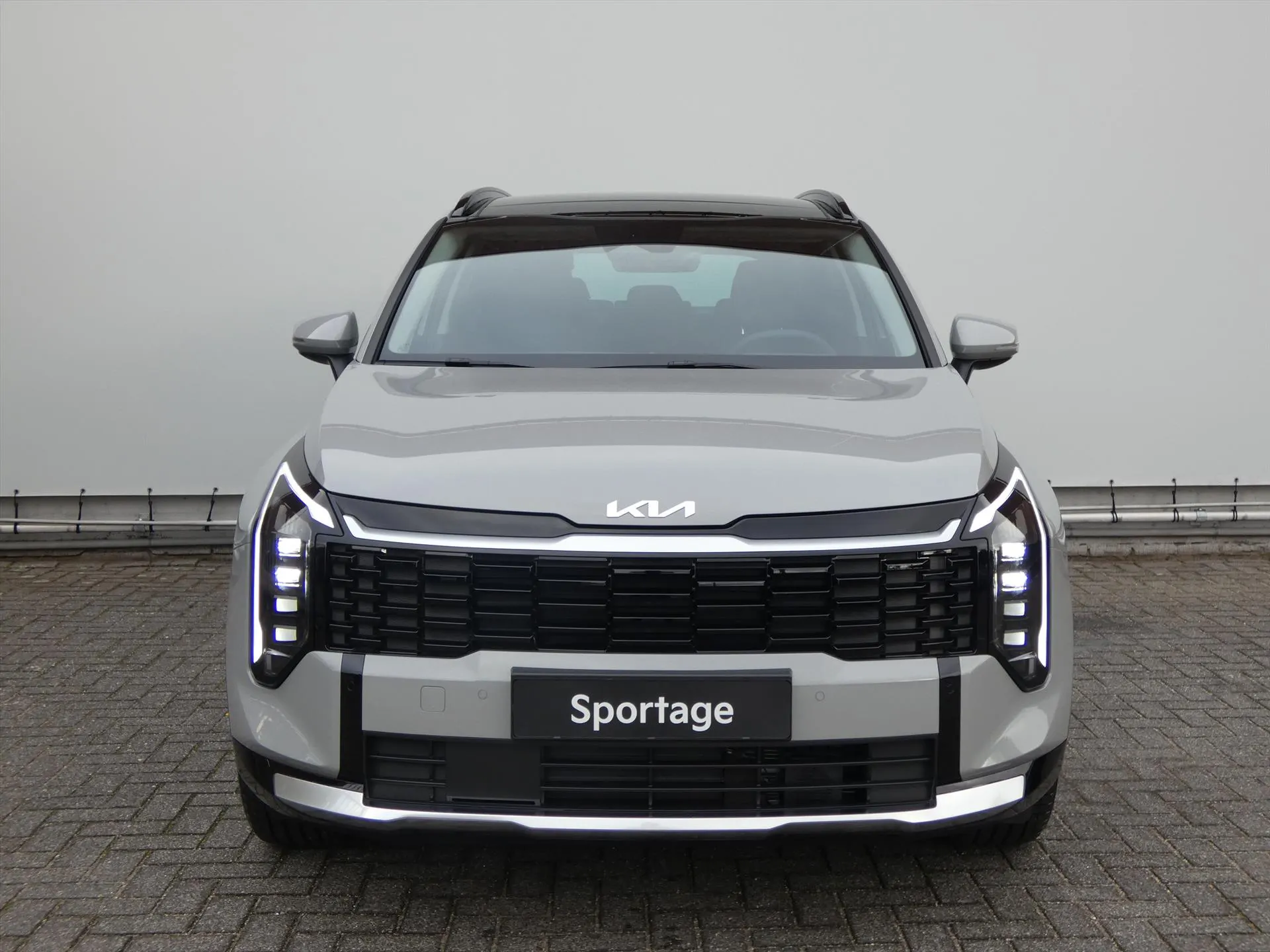 Kia Sportage met kenteken 73271 – achteraanzicht