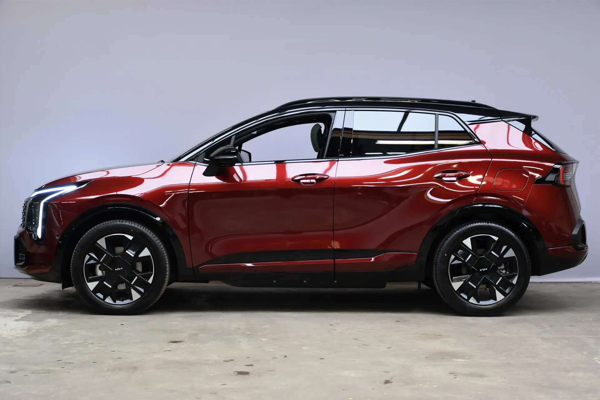Kia Sportage met kenteken 75465 – achteraanzicht
