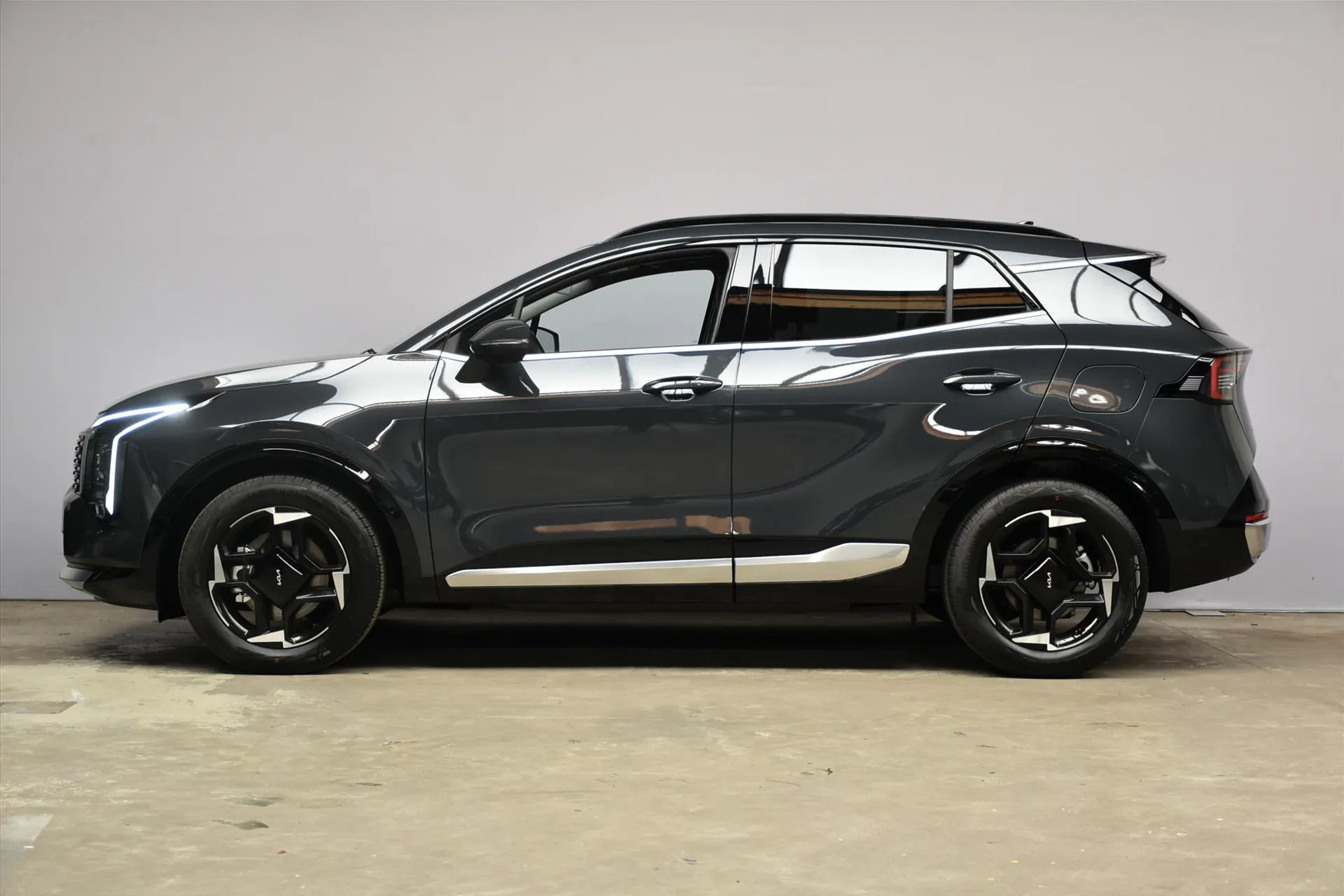 Kia Sportage met kenteken 75540 – achteraanzicht