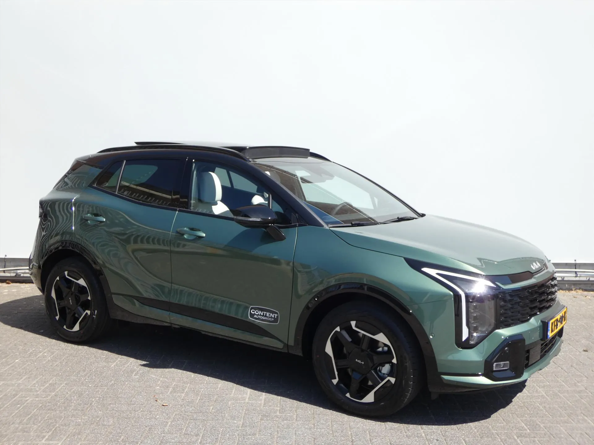 Kia Sportage met kenteken KFB-90-H – interieur