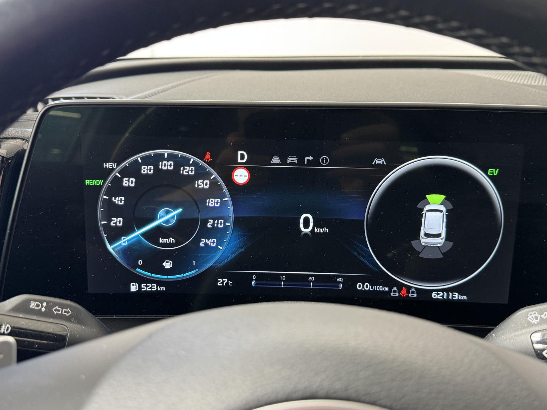 Kia Sportage met kenteken KKH-98-F – dashboard