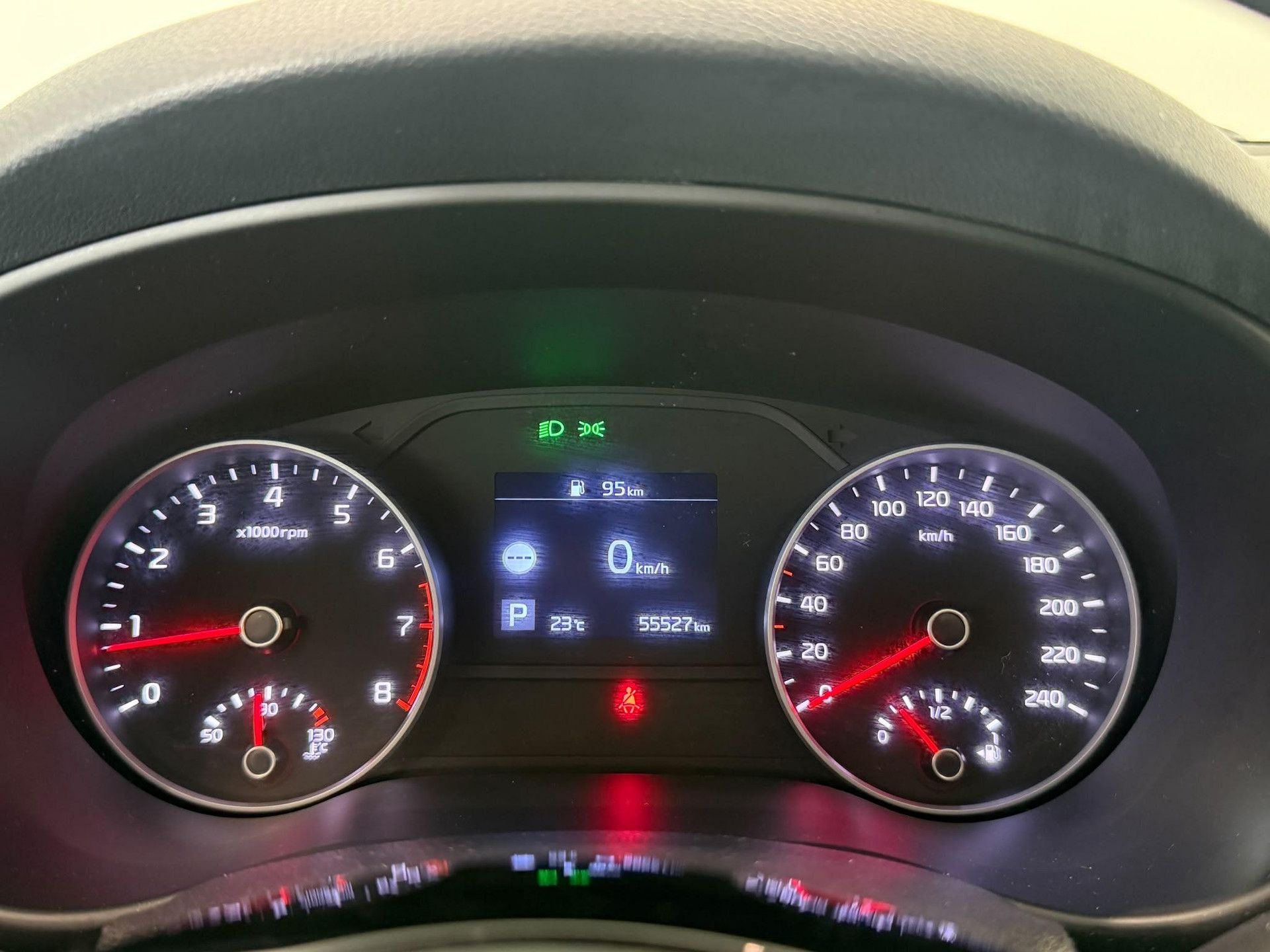 Kia Sportage met kenteken KPD-45-L – dashboard