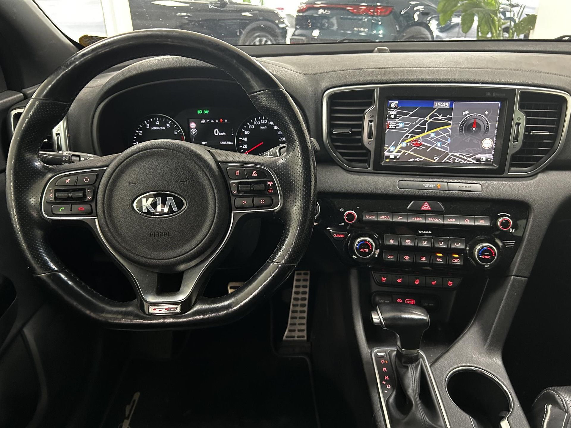 Kia Sportage met kenteken TL-593-H – interieur