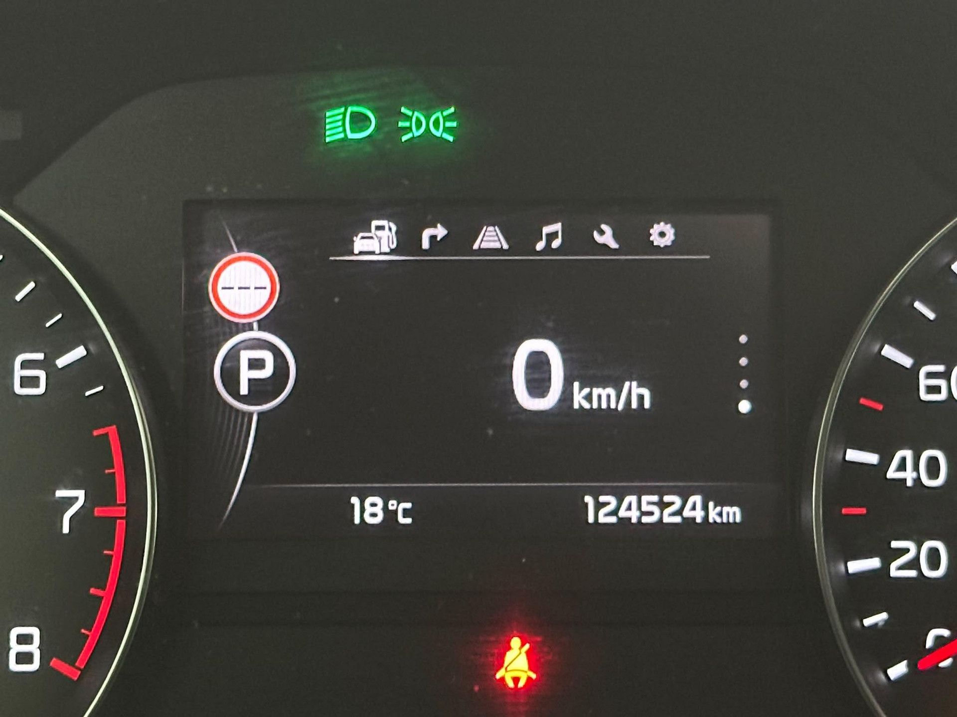 Kia Sportage met kenteken TL-593-H – dashboard
