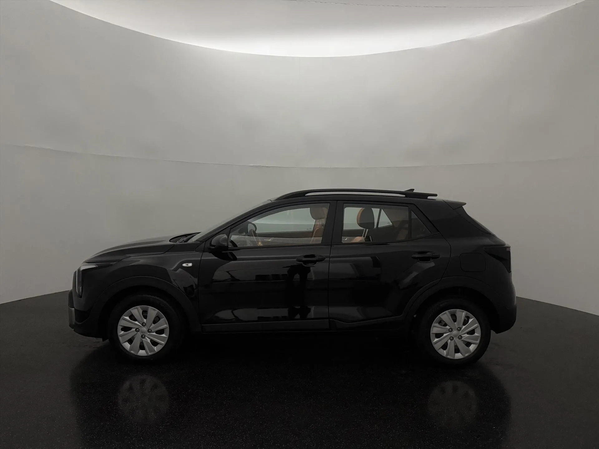 Kia Stonic met kenteken 74705 – achteraanzicht