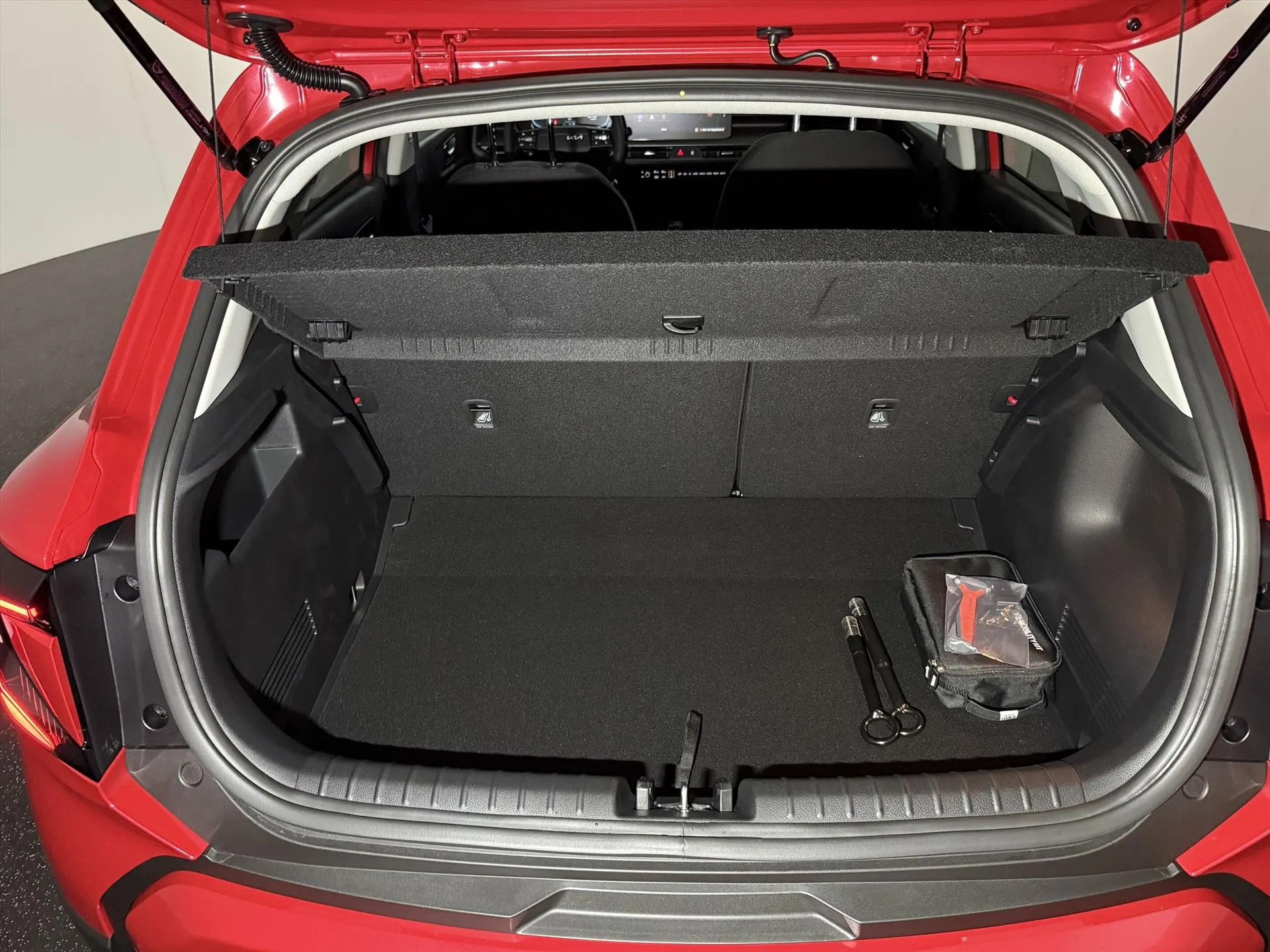Kia Stonic met kenteken 75048 – detailfoto