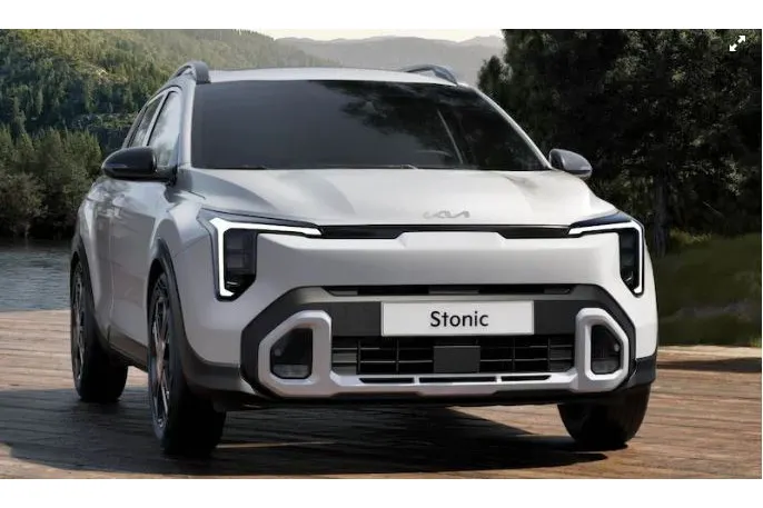 Kia Stonic met kenteken 76856 – achteraanzicht