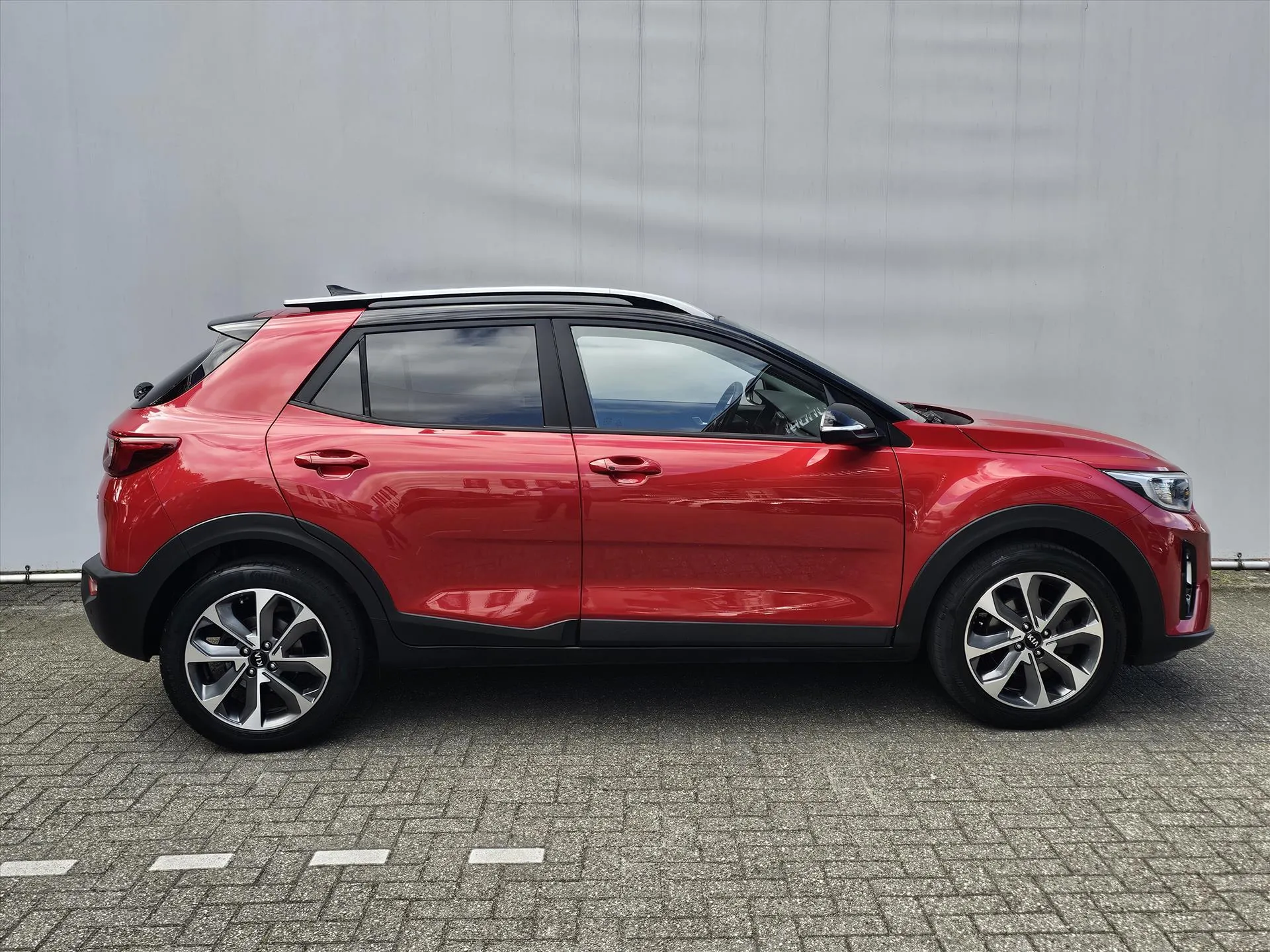 Kia Stonic met kenteken H-677-TX – detailfoto