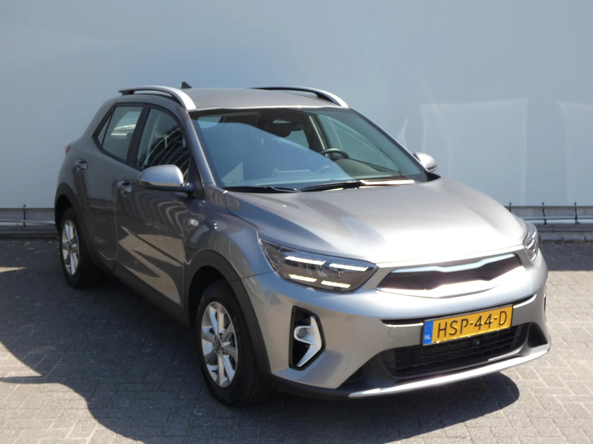 Kia Stonic met kenteken HSP-44-D – interieur