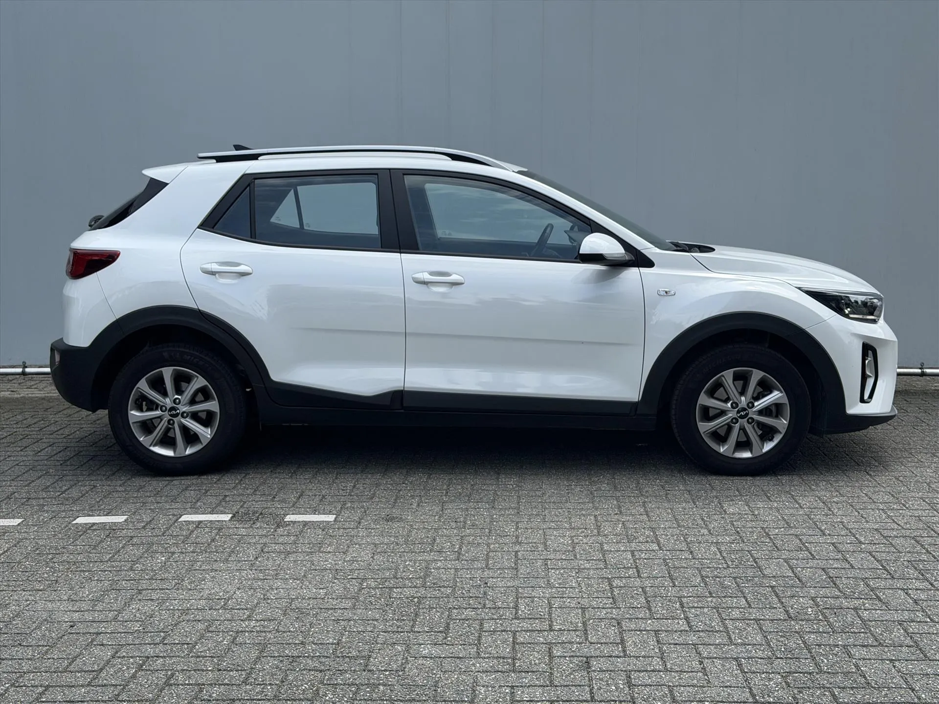 Kia Stonic met kenteken HTZ-66-K – dashboard