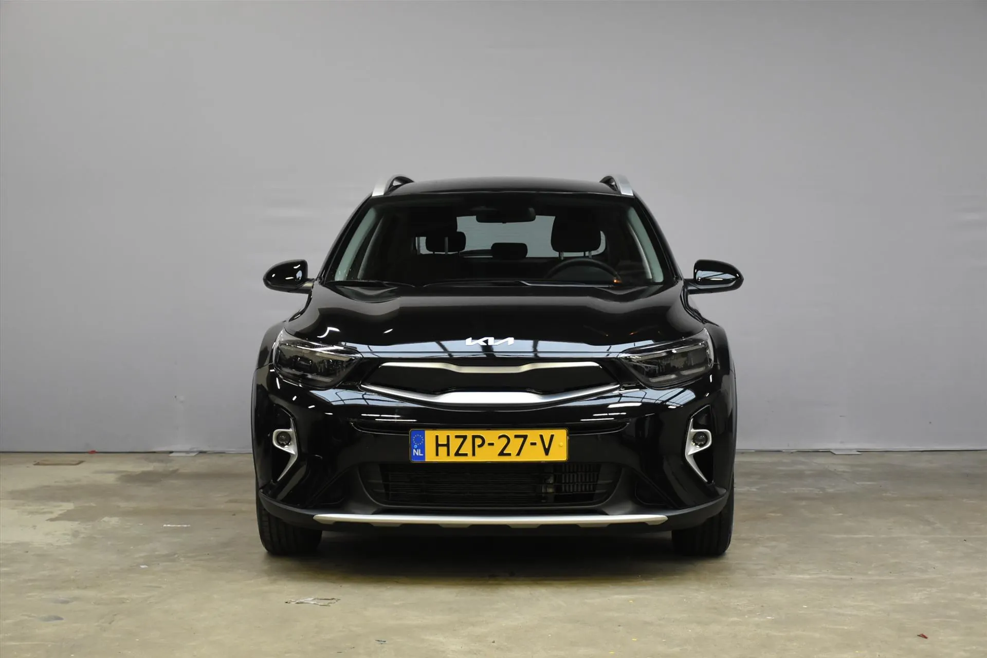 Kia Stonic met kenteken HZP-27-V – achteraanzicht