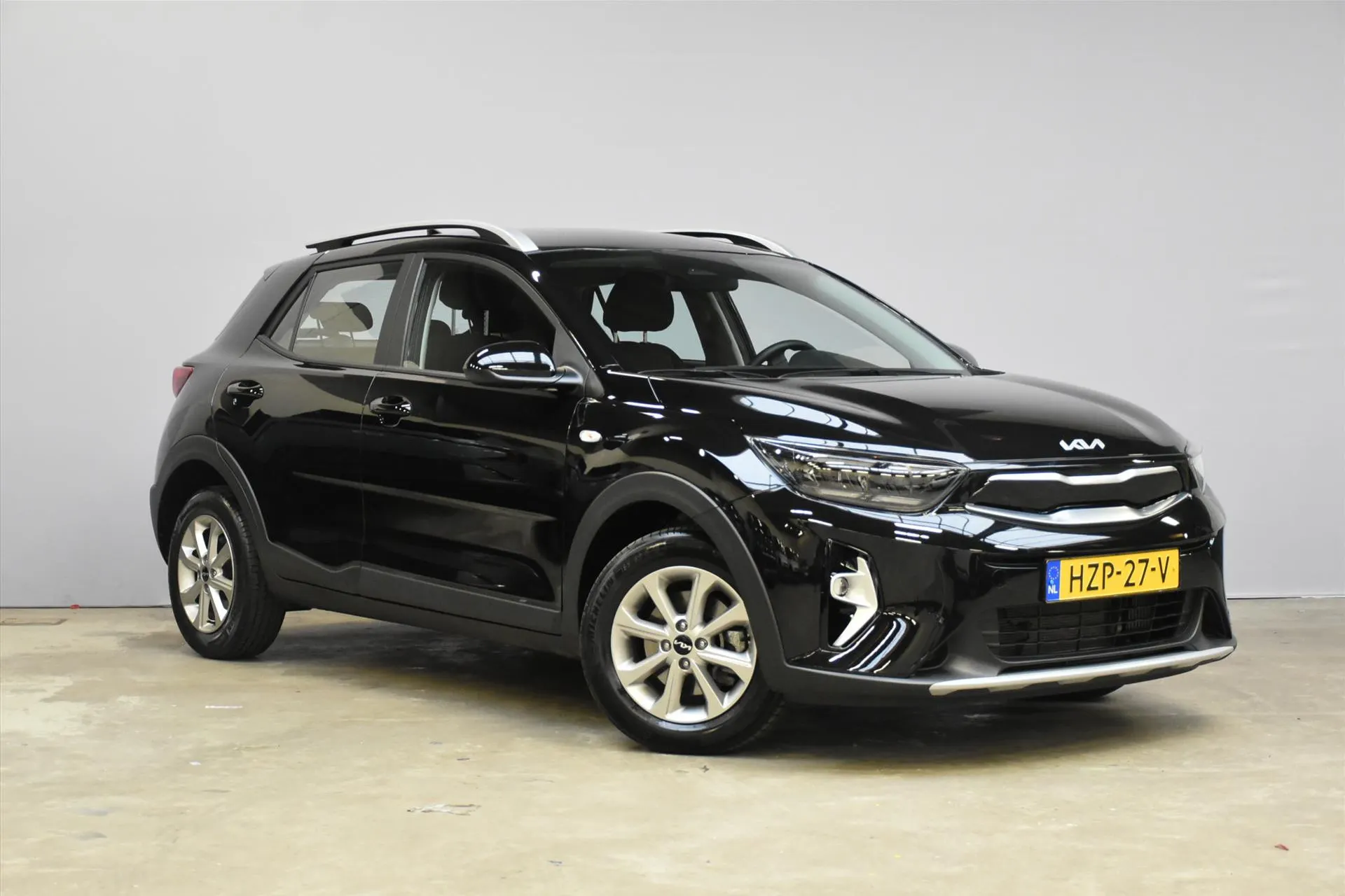 Kia Stonic met kenteken HZP-27-V – interieur
