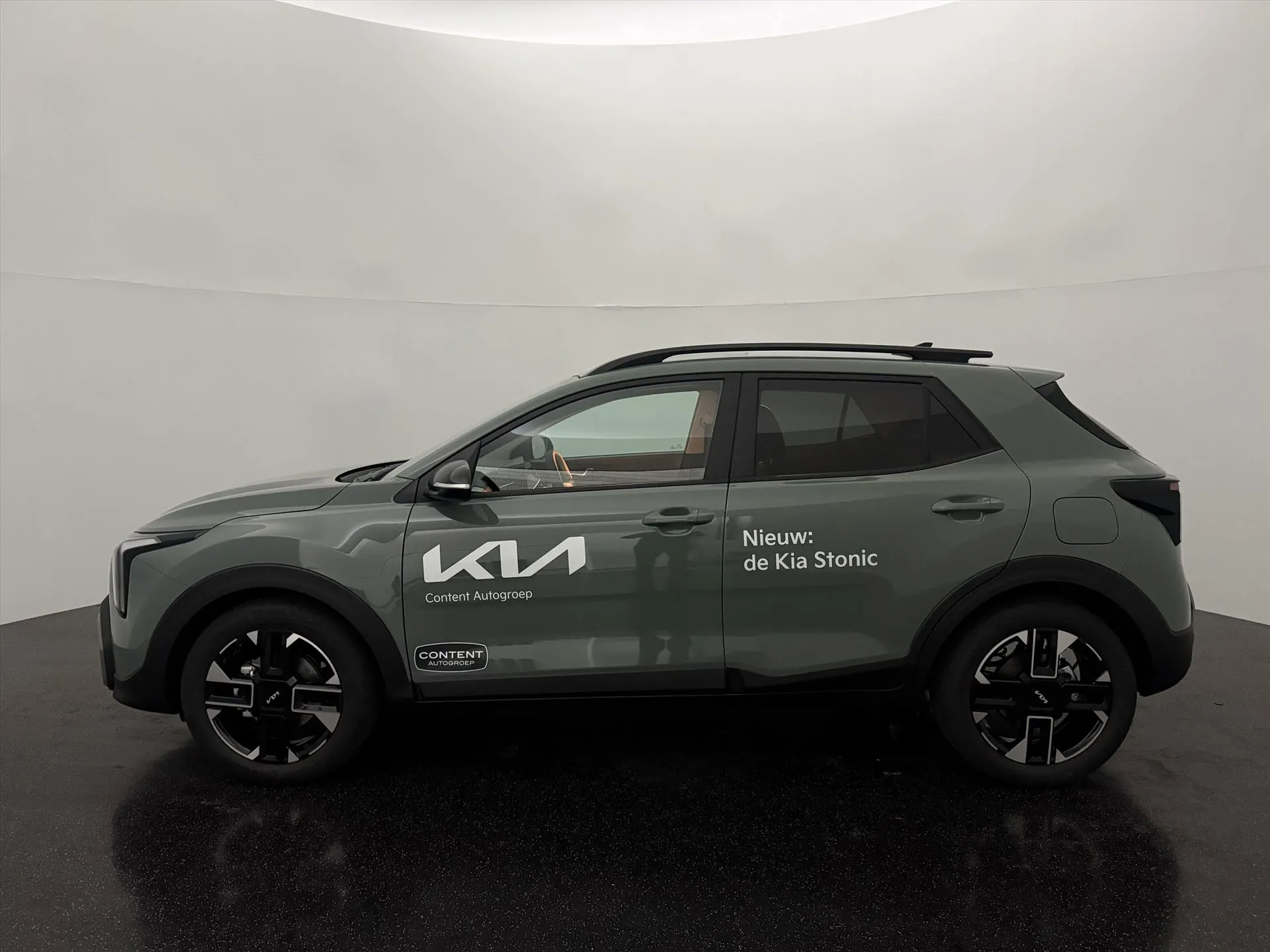 Kia Stonic met kenteken JTF-24-D – achteraanzicht